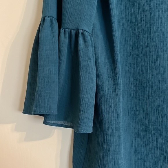 Elle Teal Women’s Dress Shirt with Flare Three Quarter Length Sleeves Size S‎ - Picture 2 of 4